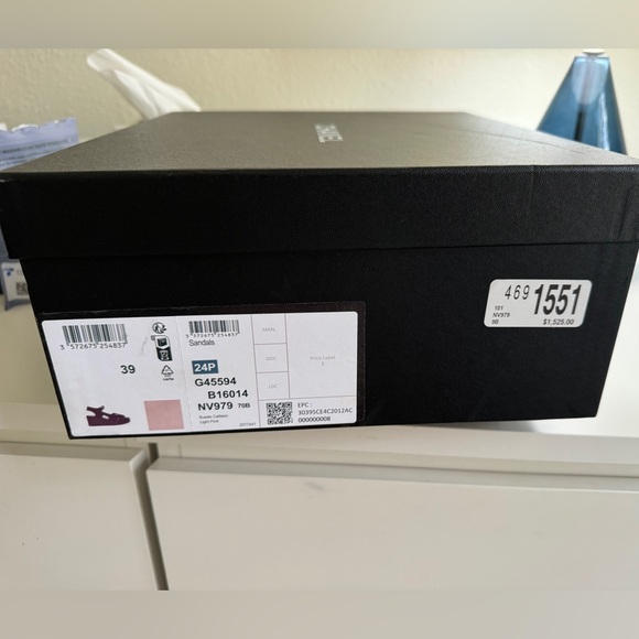 2024 Chanel cc interlocking suede sandals - Picture 6 of 9